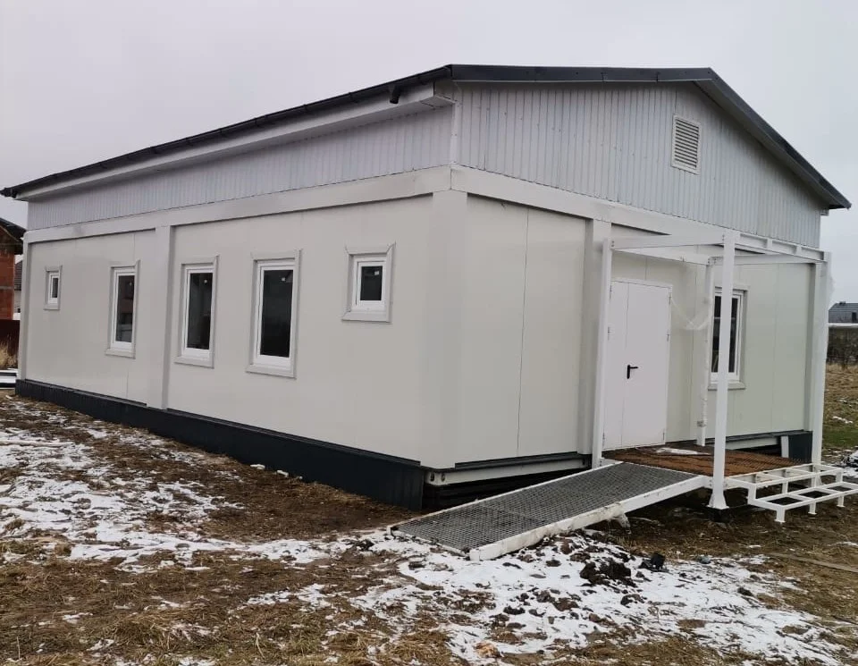 В Малом Луговом завершен монтаж фельдшерско-акушерского пункта