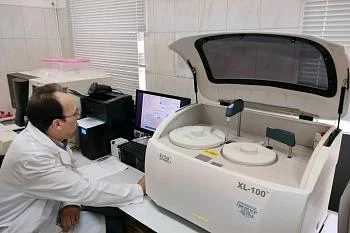 Полесская больница получила автоматический анализатор газов крови Полесская больница получила автоматический анализатор газов крови